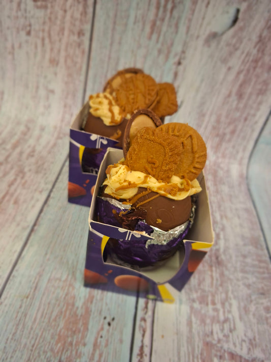 Biscoff cake filled egg