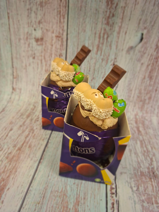 Kinder bueno cake filled egg